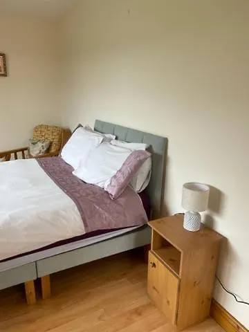 Hillside House - Rose Cottage