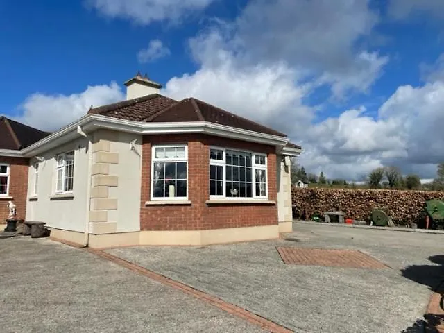 Hillside House - Rose Cottage